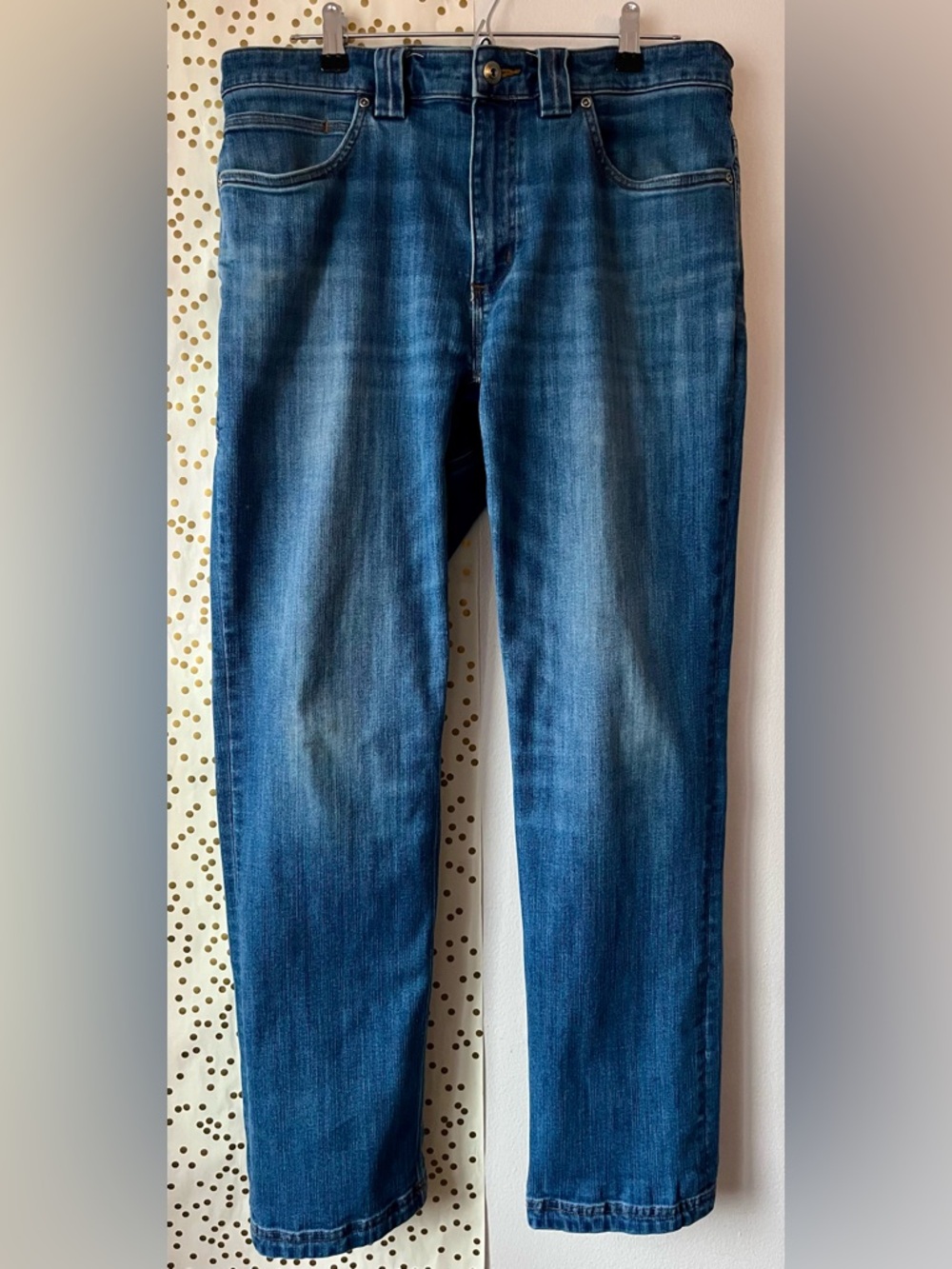 Duluth Trading Co Men's Ballroom Double Flex Jeans in Medium Blue size 34 x 33